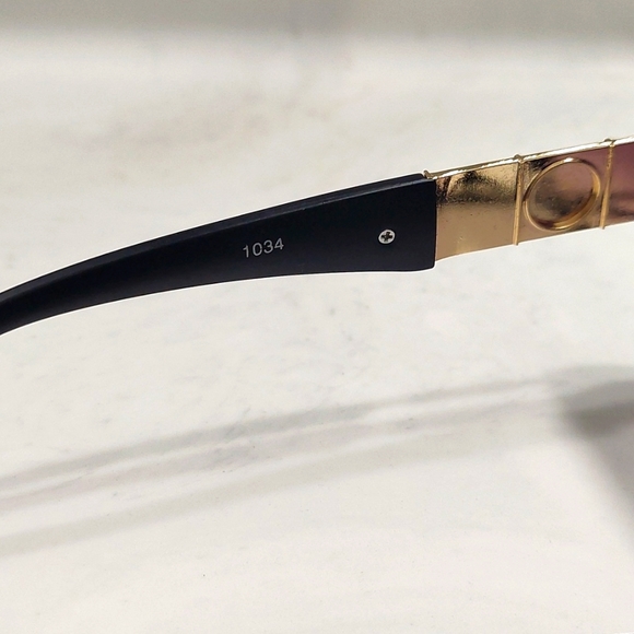 Matte Black GG Sunnies - Picture 4 of 6